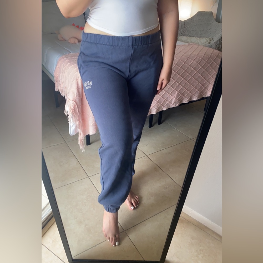 Brandy Melville one size sweats